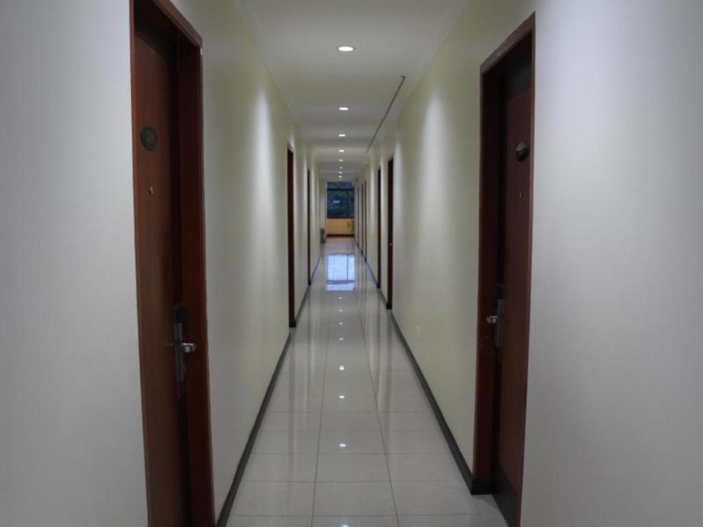 טראקאן Hotel Dynasty מראה חיצוני תמונה