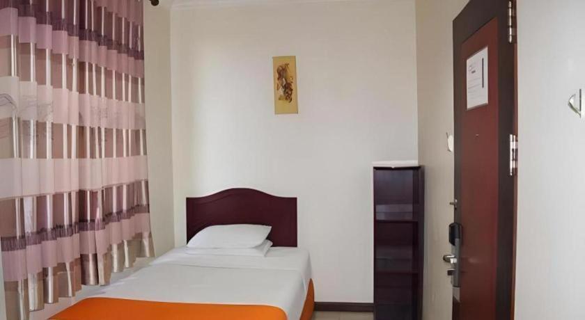 טראקאן Hotel Dynasty מראה חיצוני תמונה