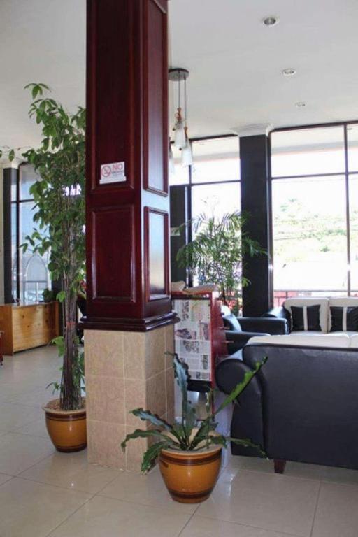 טראקאן Hotel Dynasty מראה חיצוני תמונה
