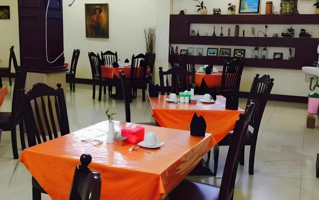 טראקאן Hotel Dynasty מראה חיצוני תמונה