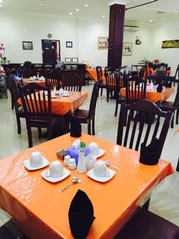 טראקאן Hotel Dynasty מראה חיצוני תמונה